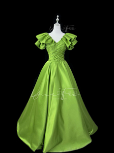 梧桐树｜乐府礼服25年绿色缎面飞袖珍珠蓬裙艺考美声民族礼服