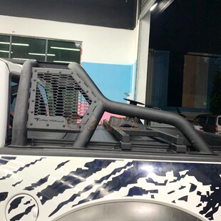 适用于猛禽F150公羊坦途尾箱龙门架皮卡后斗备胎架防滚架车箱护栏