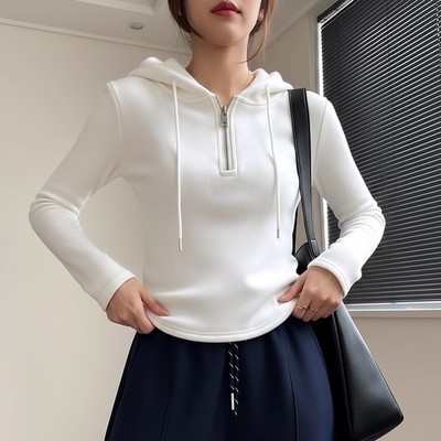 白色连帽加绒卫衣女款2025新款高腰修身短款上衣女正肩半拉链帽衫