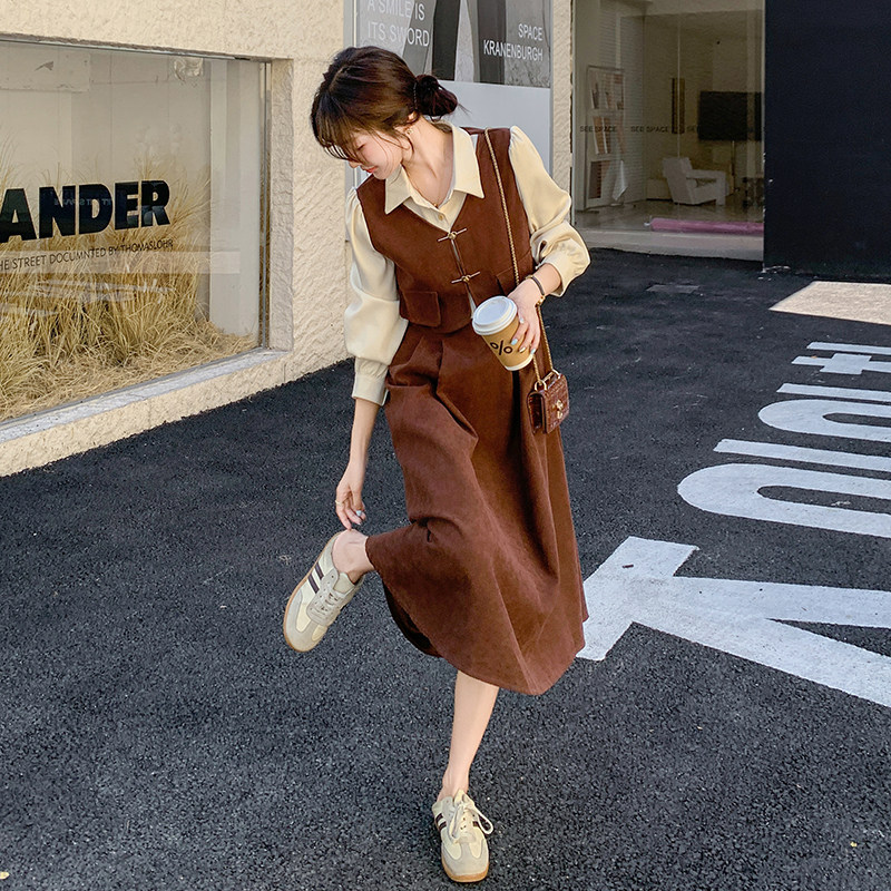 美拉德穿搭咖色衬衫连衣裙女春秋2025年新款轻熟风长裙假两件套装图片