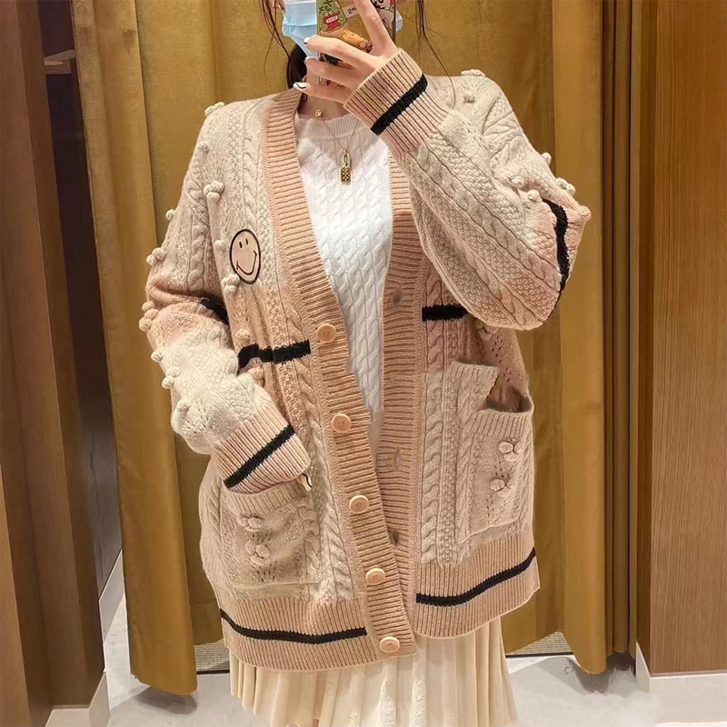 笑脸徽章羊毛针织开衫外套