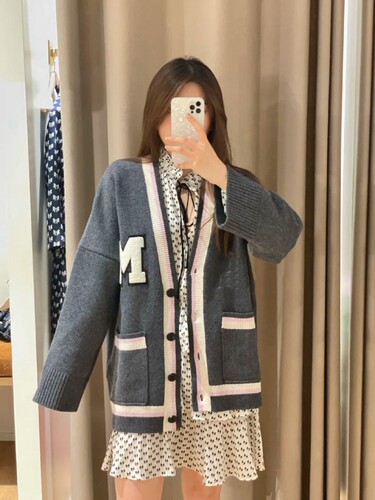 maje2021年秋冬款百搭单排扣