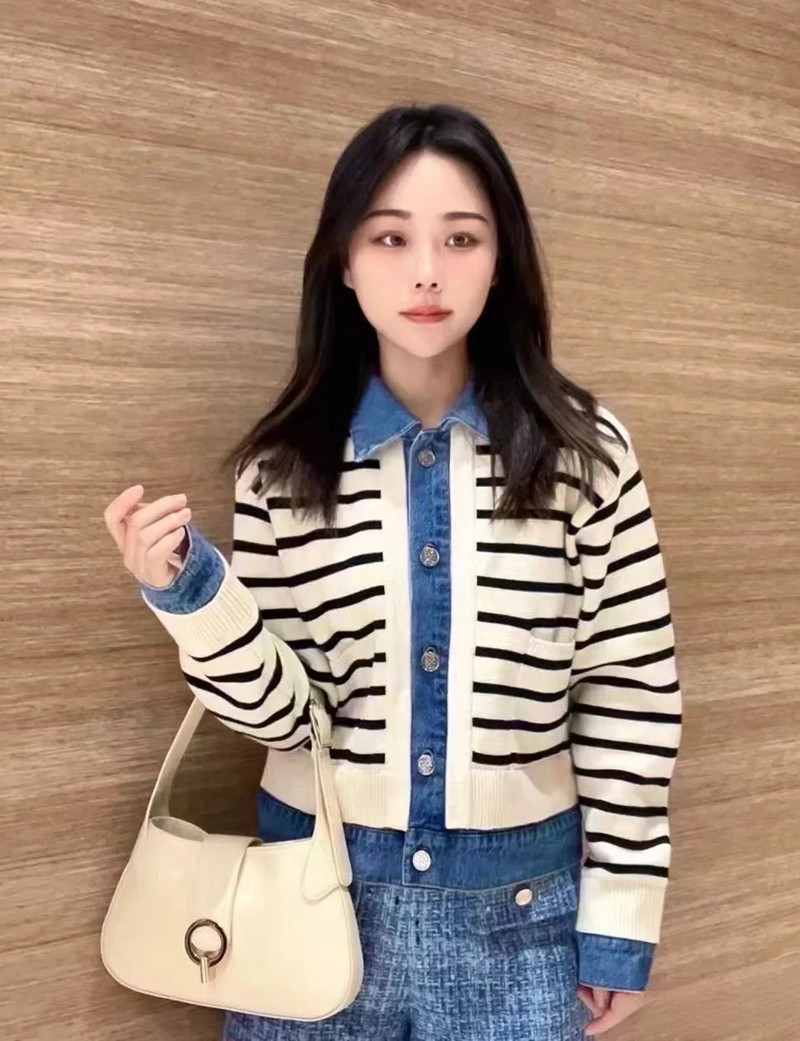 2024早春新款女装拼接牛仔衬衫领条纹针织短外套SFPCA00959