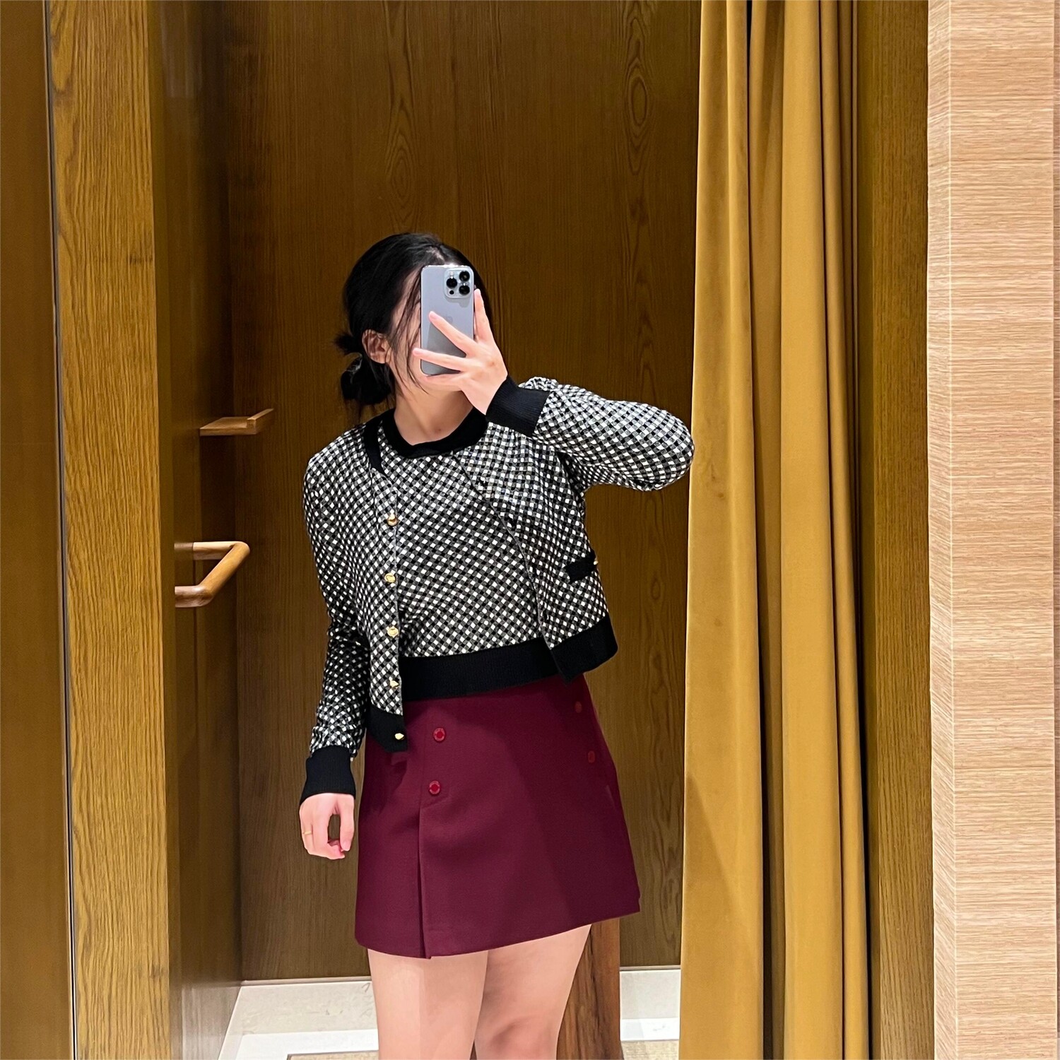 2024秋冬新款女装法式格纹黑色短款针织开衫上衣SFPCA01034