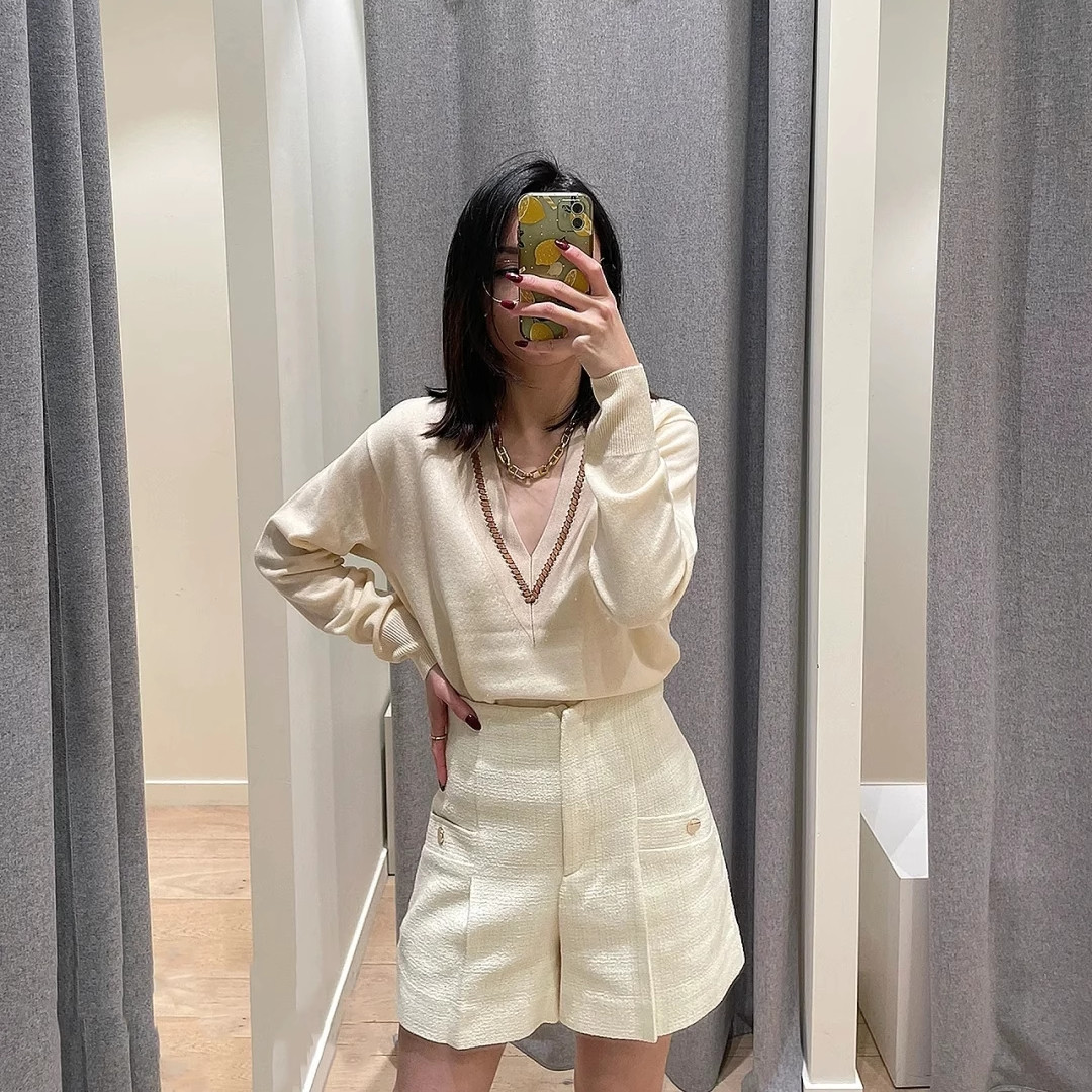V领修身羊毛衣针织衫女