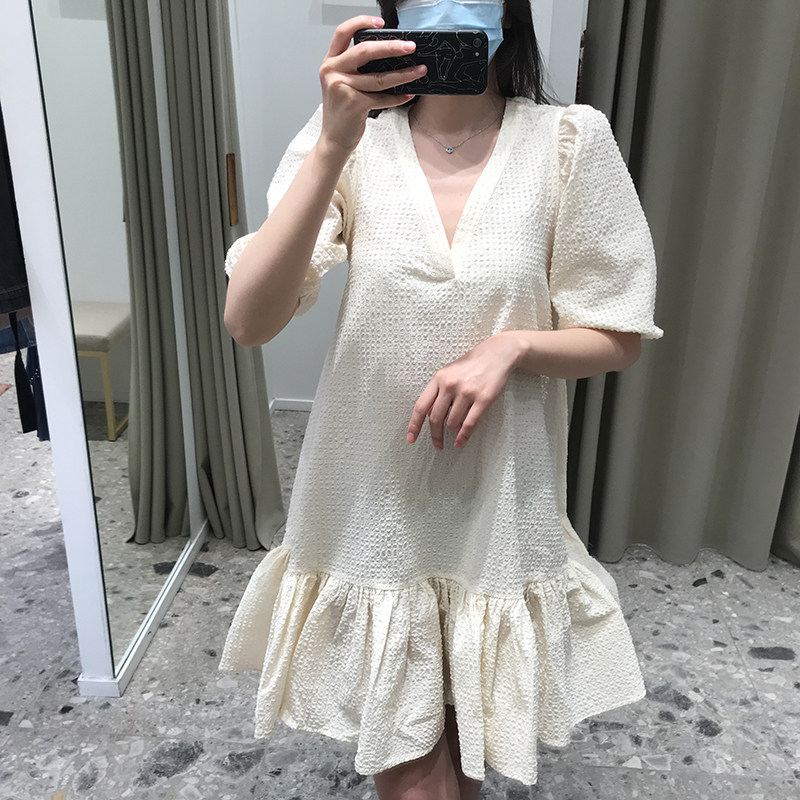 2021V领泡泡袖下摆荷叶边连衣裙MFPRO01680