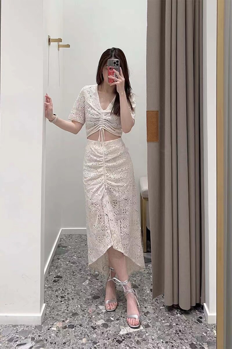 露脐复古镂空蕾丝针织连衣裙