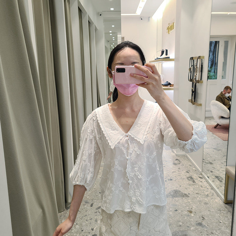 优雅刺绣V领泡泡袖女式衬衫