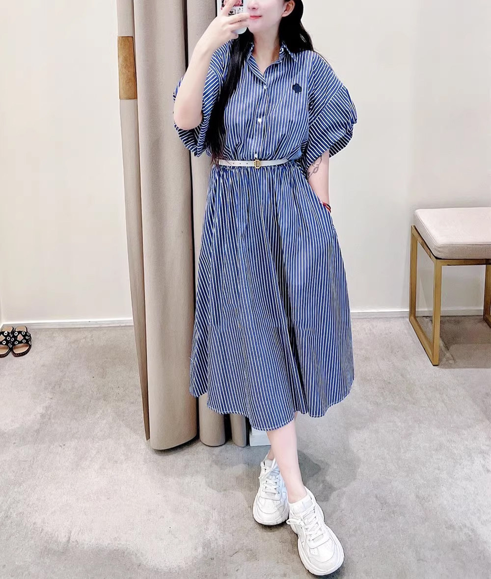 蓝白条纹收腰衬衫式连衣裙