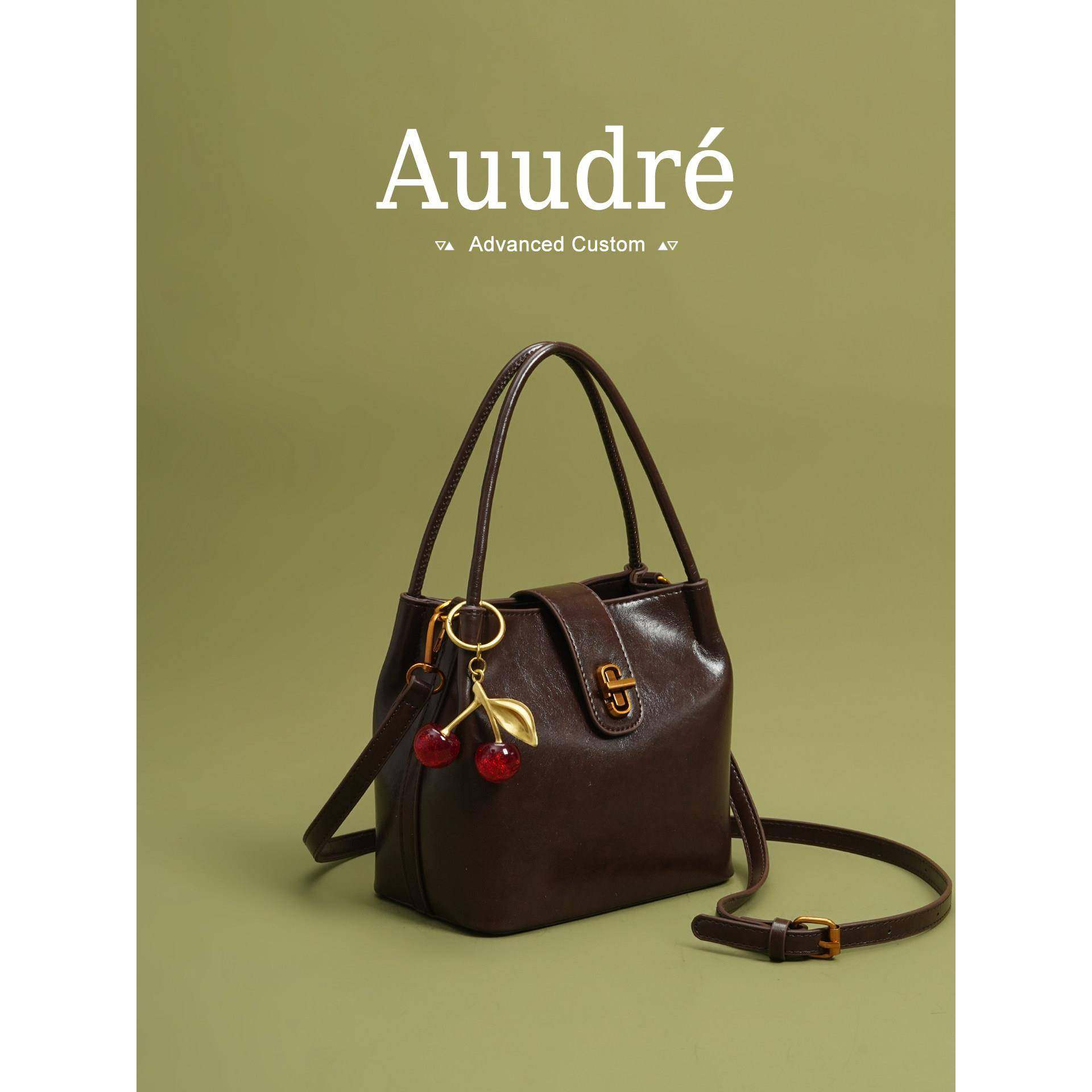 天锚国际高级质感覆古手提水桶包包女式2026新款秋冬通勤斜挎小拎,箱包皮具/热销女包/男包,水桶包,淘宝优惠券,粉丝福利购,淘宝优惠卷