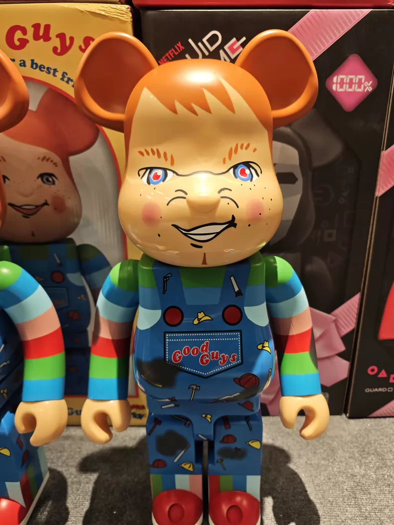 Medicom BE@RBRICK Child’s Play 2 Good Guy + Chucky 1000% Set 70cm 3
