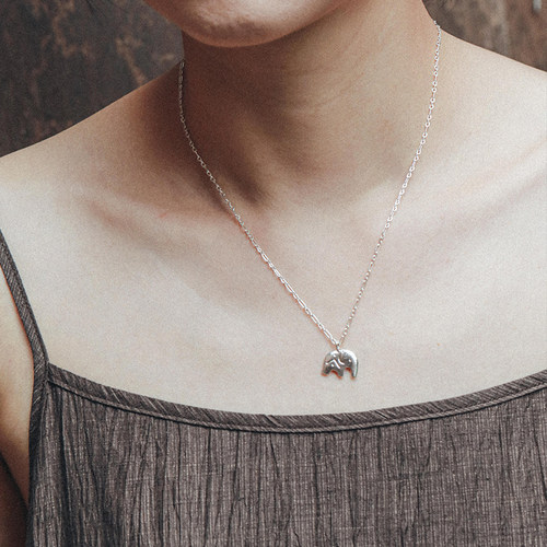 inLESS | 乌鸦巢 Crow's Aerie 大象单吊坠银项链
