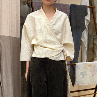 inLESS丨与玊 柞蚕丝交领上衣