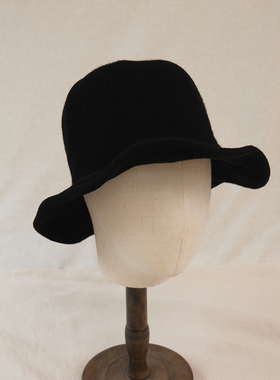 inLESS | SCHA 1686 Traveller 