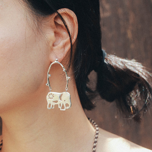 inLESS | 乌鸦巢 Crow's Aerie 可活动大象树枝耳钉
