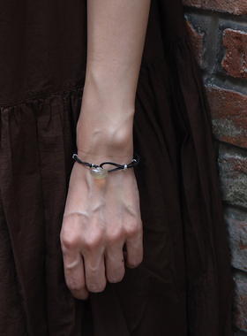 inLESS | L'ELEMENTO 玛瑙和田糖白玉编绳手链女