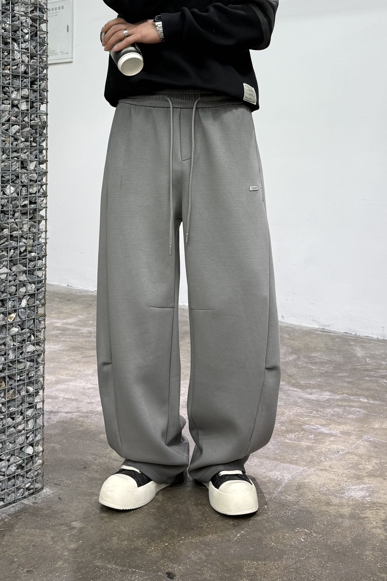 硬核型男8607-1冬季加绒加厚百搭弯刀裤香蕉裤阔腿裤休闲卫裤男