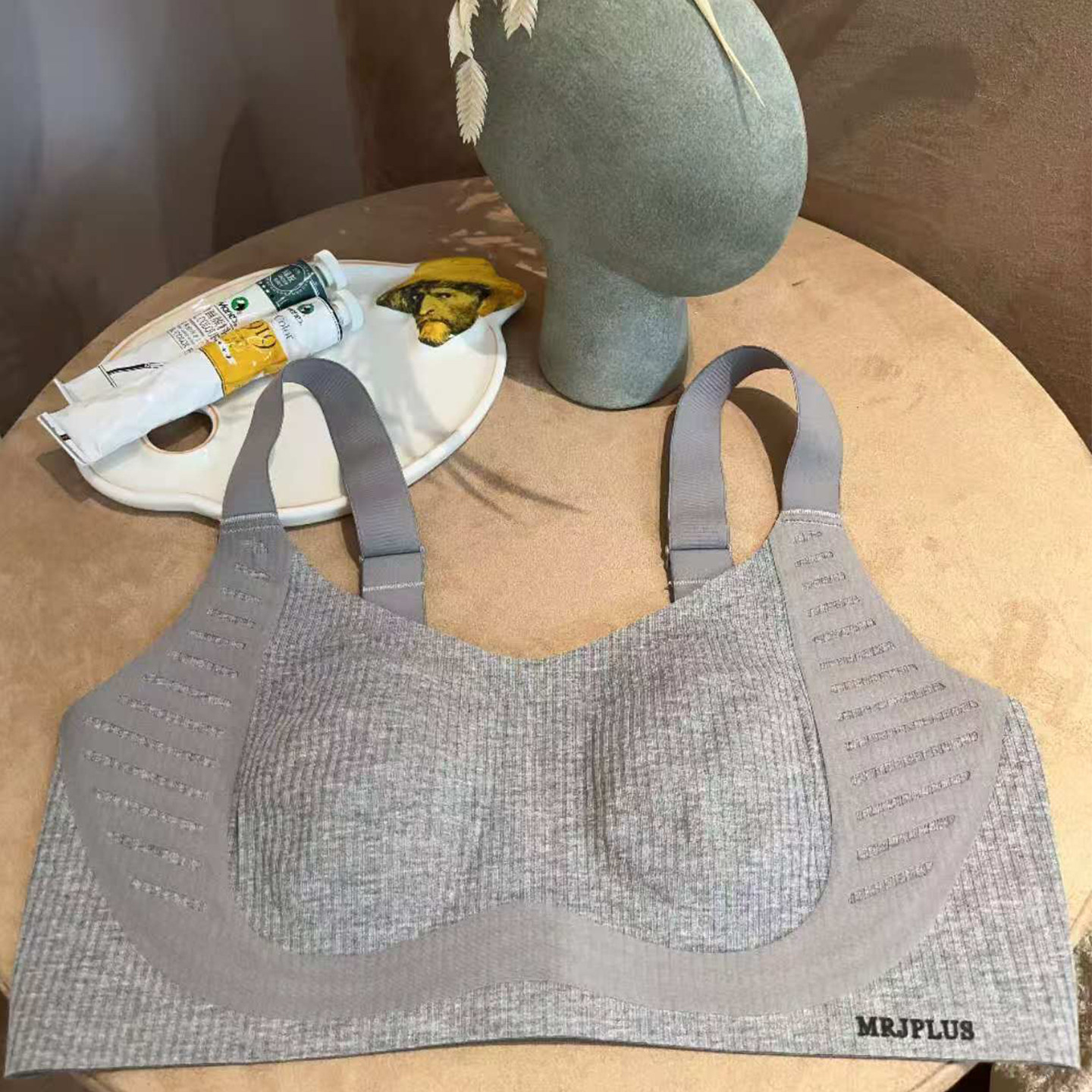 显小收副乳防下垂塑形全罩杯文