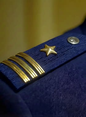 KAYOUFASHION拱形金属硬肩章