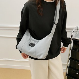斜挎包韩系原宿文艺通勤布袋包潮单肩包女士斜挎帆布 优选简约时尚