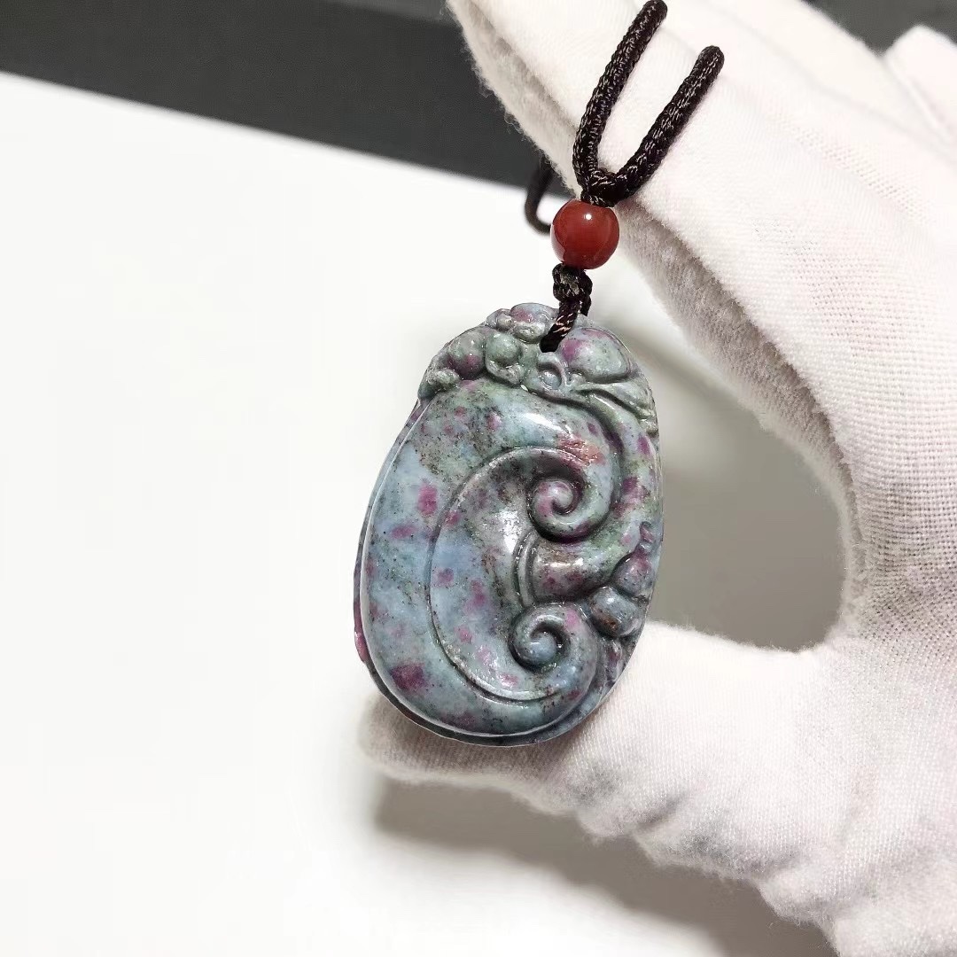 D1074# 天然红绿宝如意吊坠40.3*27.5*12mm