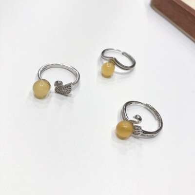 G28# 天然蜜蜡圆珠女款戒指7mm S925银托