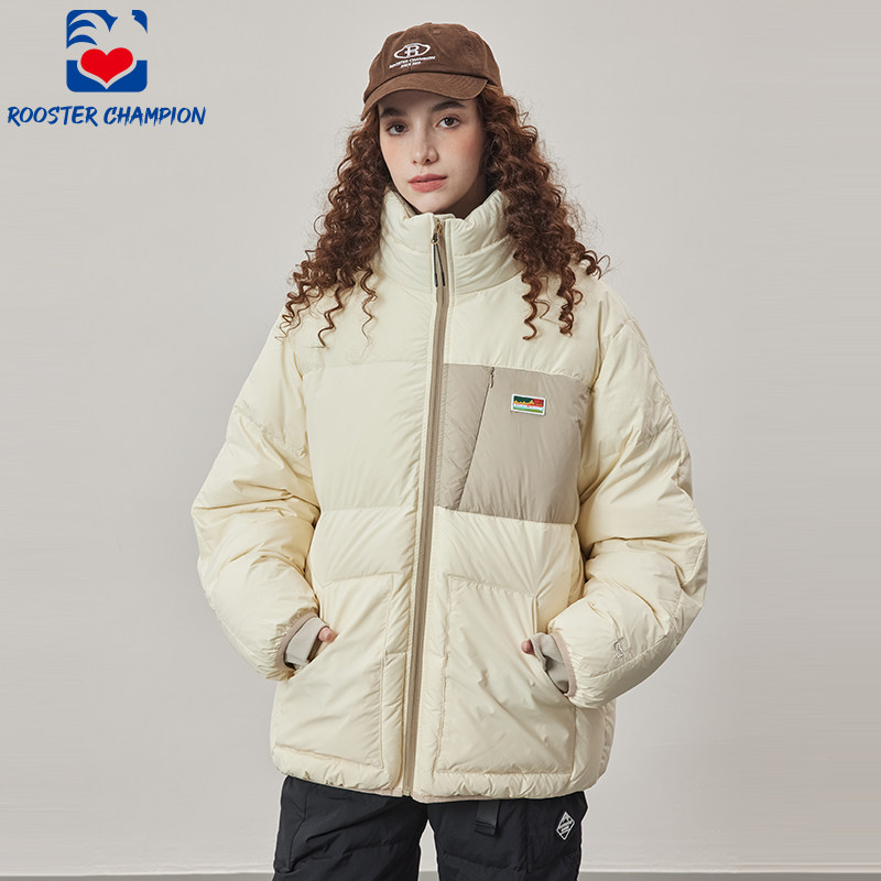 公鸡冠军奶油白立领羽绒服