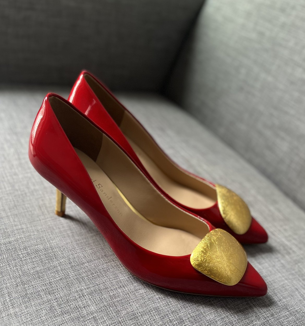 rupert sanderson 红色漆皮6cm真皮大底金色片扣高跟女鞋单鞋