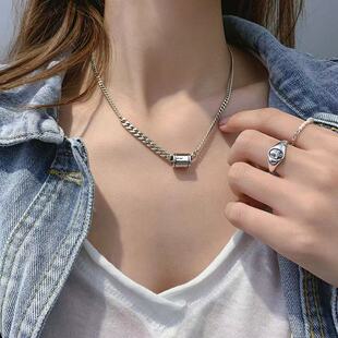 3.24 简约铬色几何圆柱项链