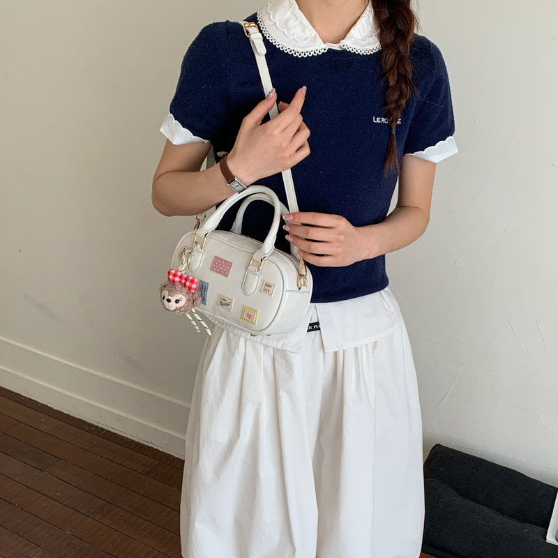 小众洋气白色波士顿包女手提斜挎包百搭高级感枕头包