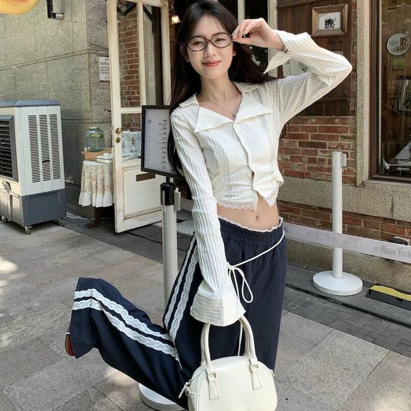 蕾丝条纹阔腿运动休闲长裤辣妹风花边拼接短款长袖衬衫女早秋套装