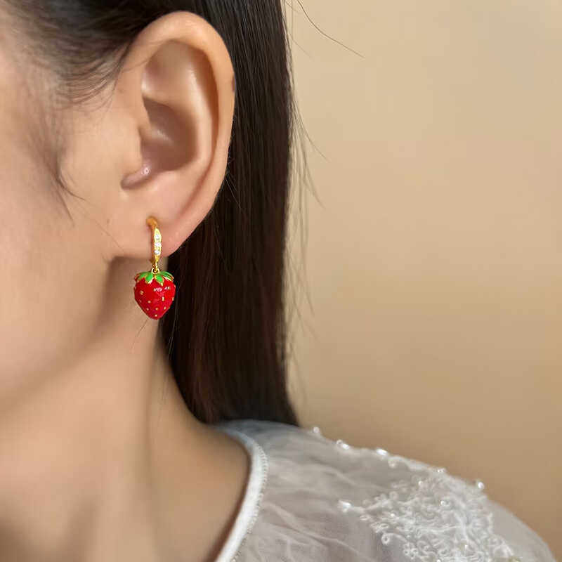 可爱少女心草莓耳环耳坠甜美长款水果无耳洞蚊香盘耳夹滴油耳饰