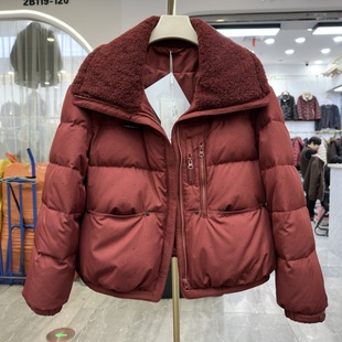 妈妈装短款羊羔毛翻领羽绒服女冬季新款保暖红色中老年小个子外套