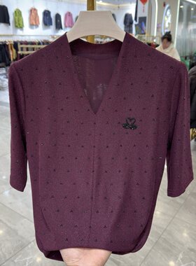 妈妈装V领网纱烫钻中袖T恤打底衫