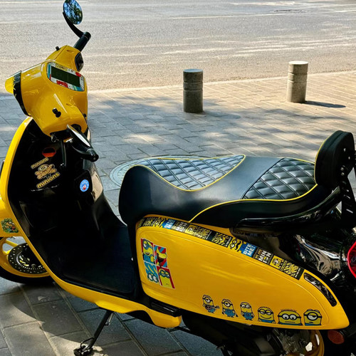 适用本田NWF125小黄人装饰贴纸