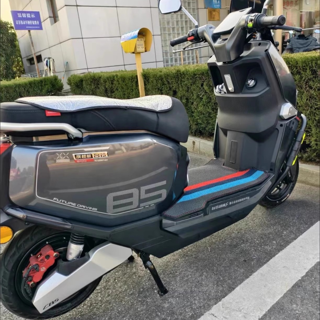 台铃封神超能脚垫TL1200DT-83T优享超能通用防水防滑耐磨脚踏垫