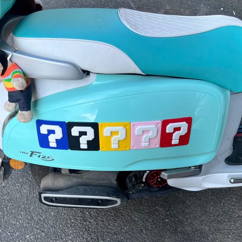 适用本田NWF125车身问号方块立体防撞防刮贴摩托车3D软胶装饰车贴