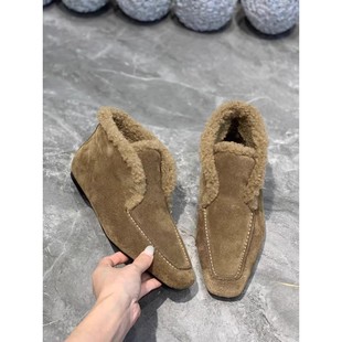 欧洲站方头女鞋2026保暖加绒真皮套筒平头低跟英伦风短靴雪地靴女