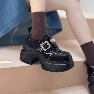 小个子增高9cm乐福鞋 新款 2026春季 欧洲站真皮金属爱心厚底松糕鞋