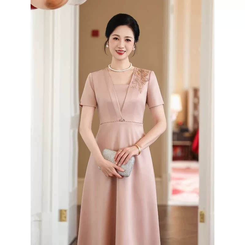 出租喜婆婆婚宴粉色礼服裙2026夏季新款气质优雅妈妈装连衣裙女