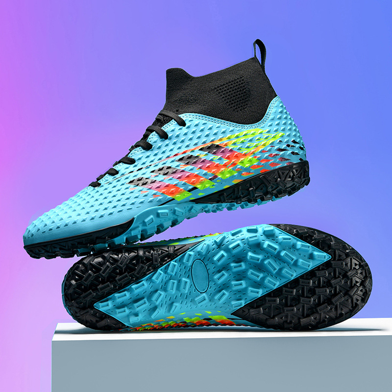 新款碎钉足球鞋儿童户外运动鞋比赛大码长钉46码亲子球鞋平底碎钉