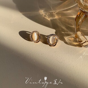 私藏月亮湖法式温柔精致百搭日常高级感镶钻猫眼石耳钉设计耳钉女