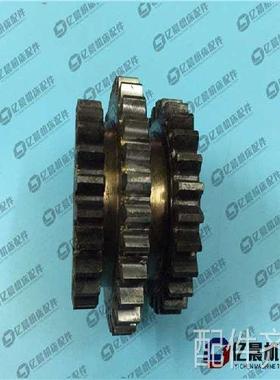 配件.上海重型机床厂C61100 C61125车床机床配件三联齿轮 34303铣