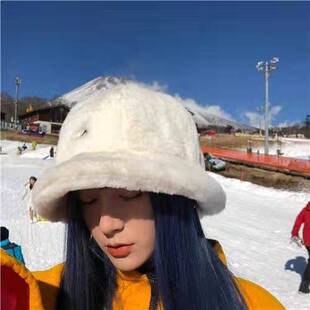 kangol袋鼠白色毛绒皮草渔夫帽秋冬毛毛帽刺绣保暖时尚兔毛盆帽