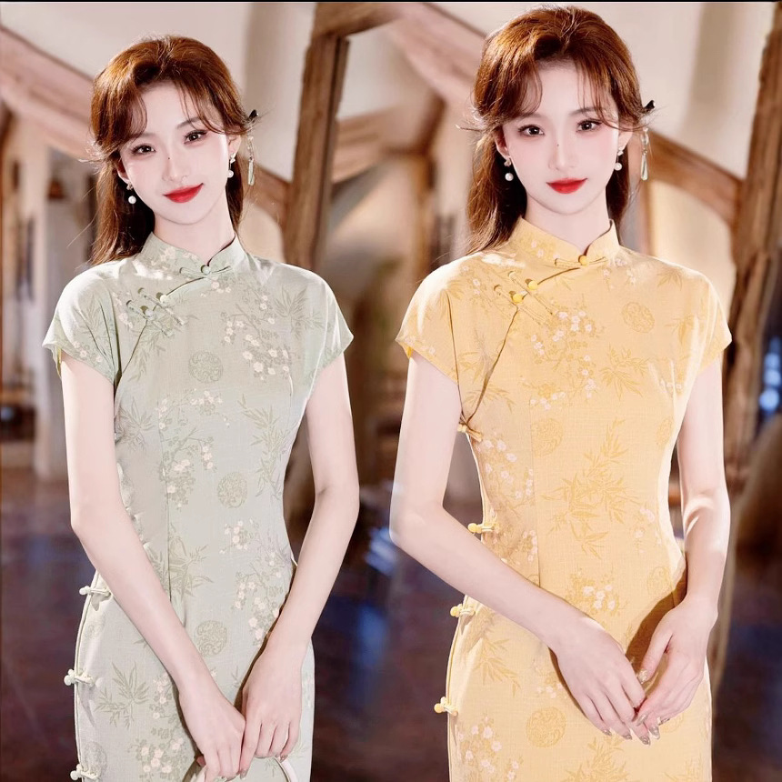 唐依恋2025夏新款绿色旗