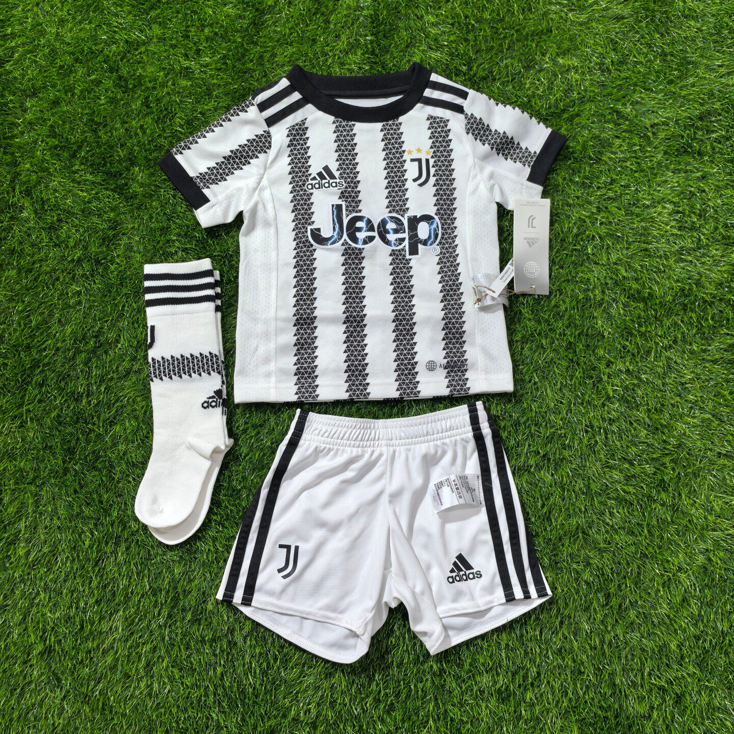 Adidas 尤文 尤文图斯 小童儿童球迷版球衣球袜球裤足球服套装