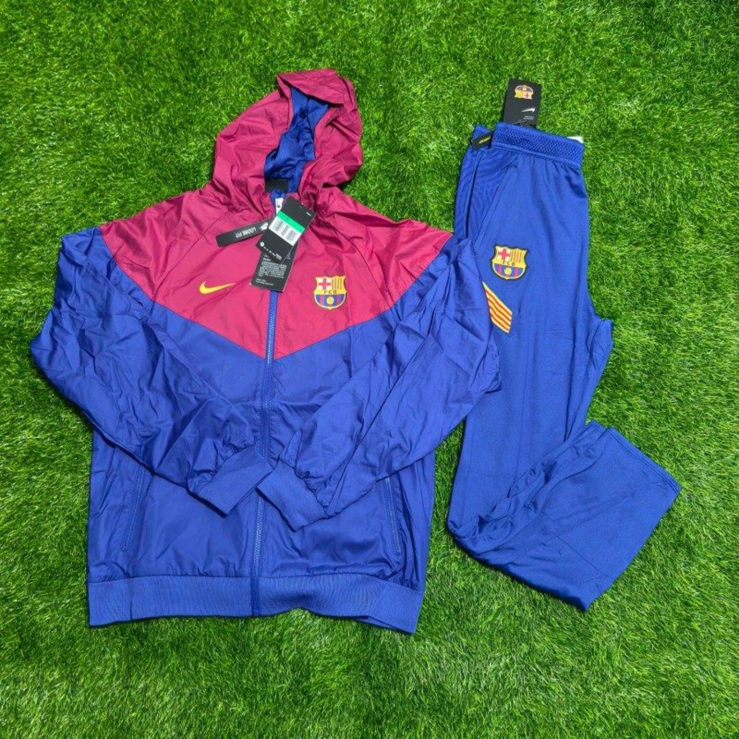 Nike 巴塞罗那 巴萨 大童儿童青少年足球连帽风雨衣夹克训练裤