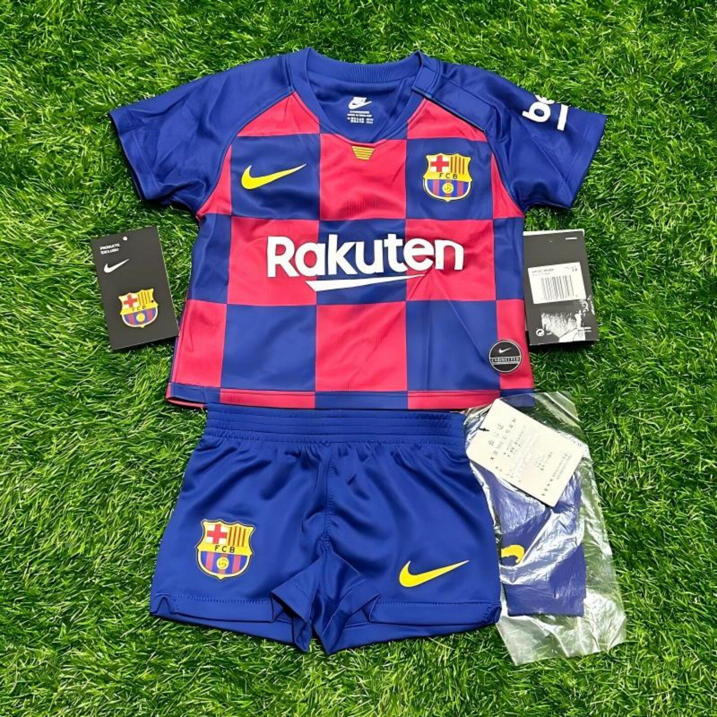 Nike 巴萨 巴塞罗那 1920主场婴儿儿童足球服球衣球裤套装 AO3072