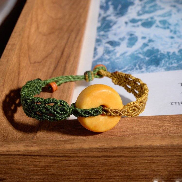 张老师老蜜蜡    古董天然西亚饼子  正圆器型全石膏 以结缘