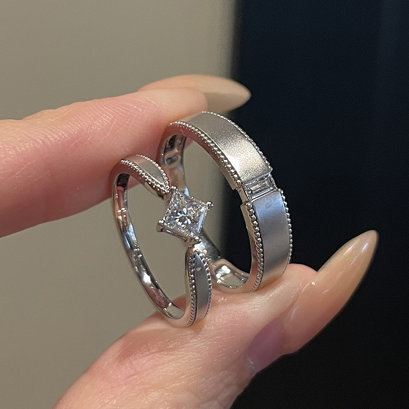 v金材质不掉色情侣对戒古法喷砂银色异形钻指环爱于骑士精致